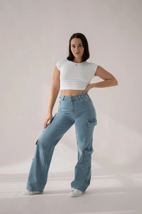 Oleva Cargo — full body front